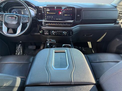 Used 2022 GMC Sierra 1500 SLT w/ SLT Premium Plus Package image 13