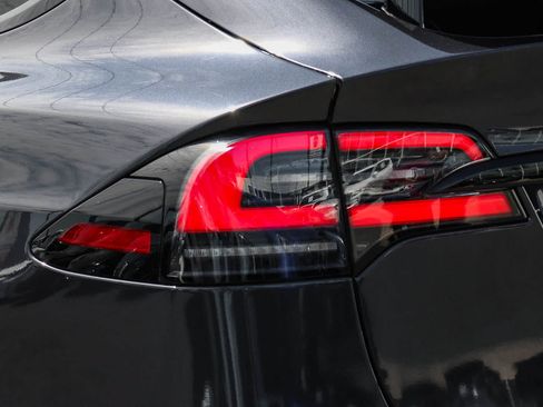 Used 2024 Tesla Model X AWD/4WD image 11