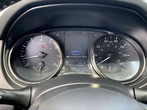 Used 2018 Nissan Rogue SL w/ Premium Package image 26