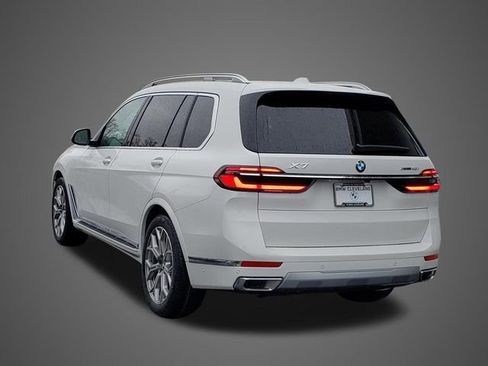 New 2026 BMW X7 xDrive40i w/ Premium Package image 8