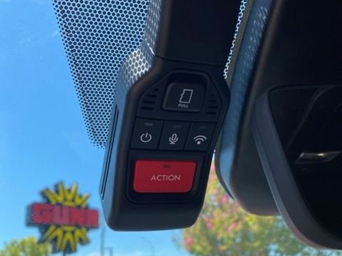 Used 2025 Toyota Tacoma Limited AWD/4WD image 45