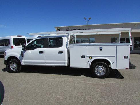Used 2022 Ford F250 XL w/ Power Equipment Group RWD image 12