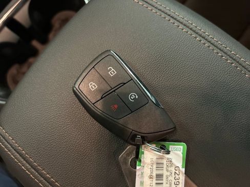 New 2026 GMC Canyon AT4 w/ Technology Plus Package AWD/4WD image 19
