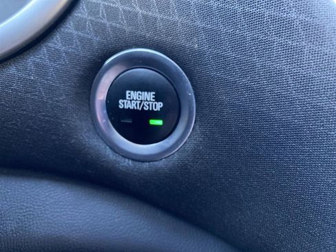 Used 2022 Chevrolet Malibu LT image 30