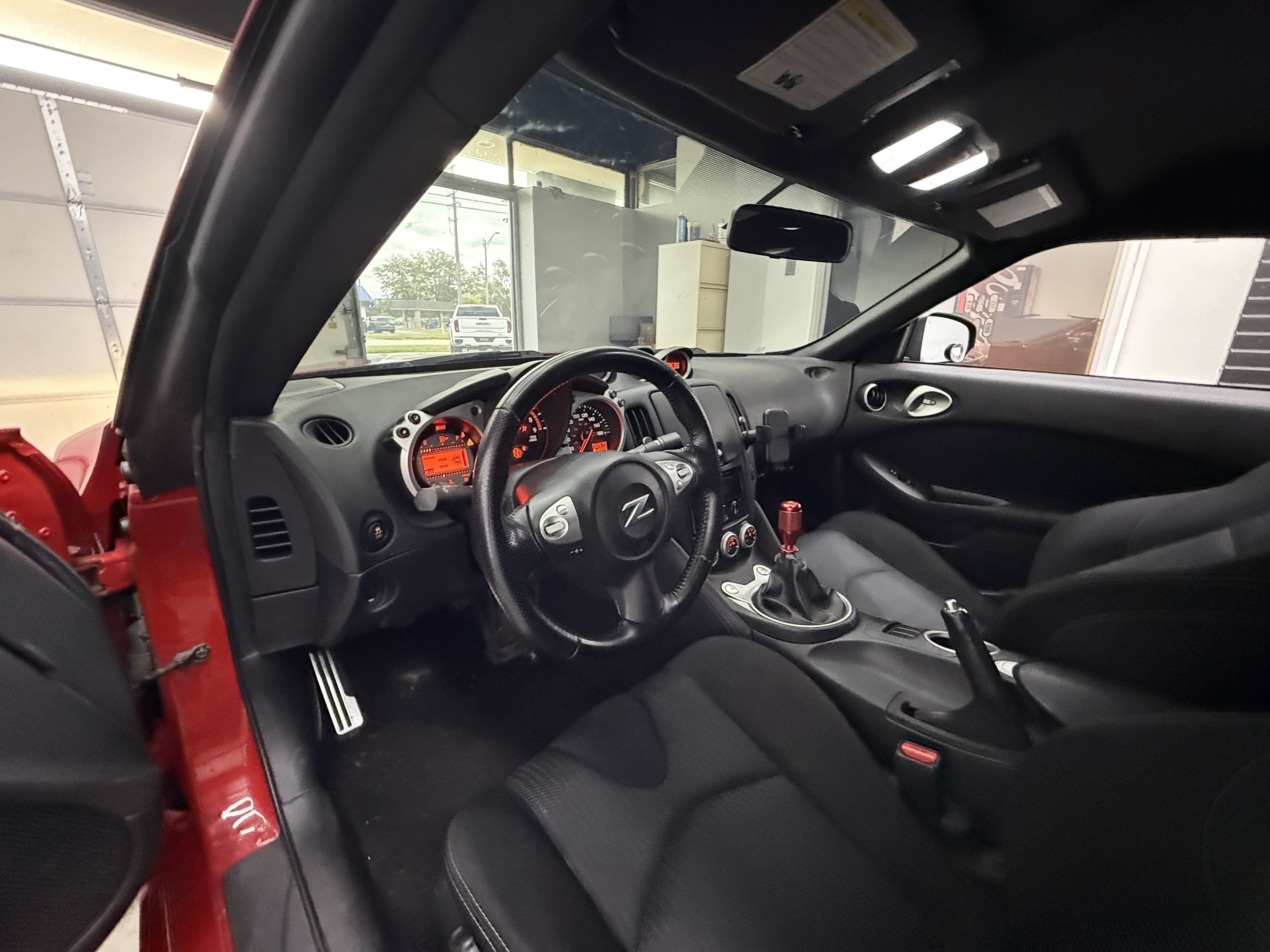 Used 2011 Nissan 370Z Coupe w/ Sport Pkg RWD image 15