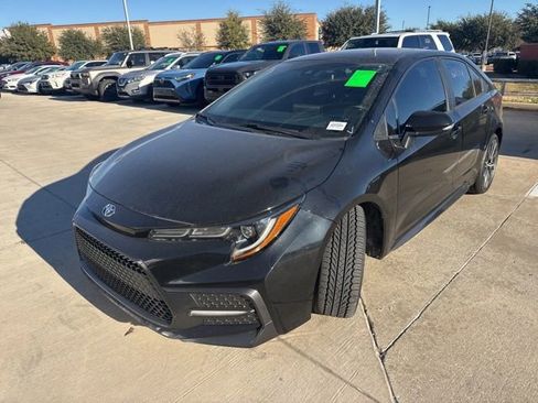 Used 2021 Toyota Corolla SE image 6