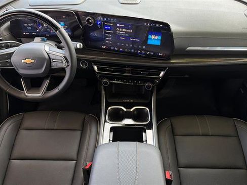 New 2026 Chevrolet Traverse High Country AWD/4WD image 15