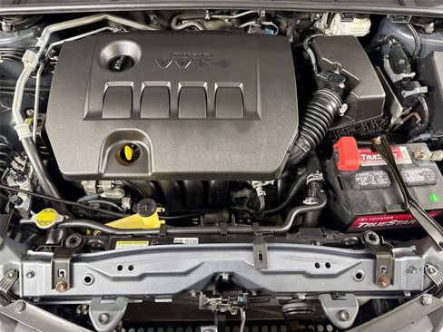 Used 2014 Toyota Corolla LE image 41