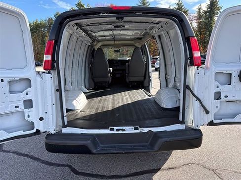 Used 2023 Chevrolet Express 2500 w/ Driver Convenience Package image 22