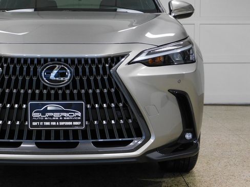 Used 2025 Lexus NX 350 350 Premium w/ Accessory Package (2T) image 18