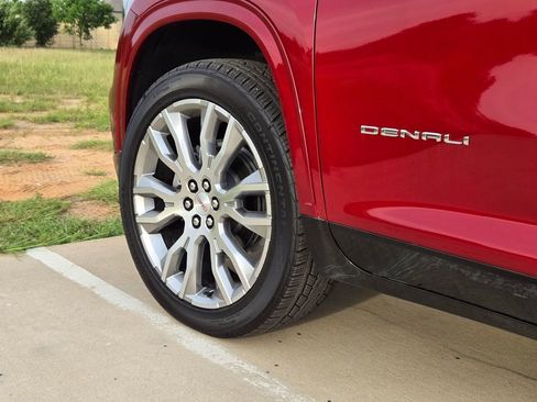 Used 2025 GMC Acadia Denali w/ Super Cruise Package AWD/4WD image 15