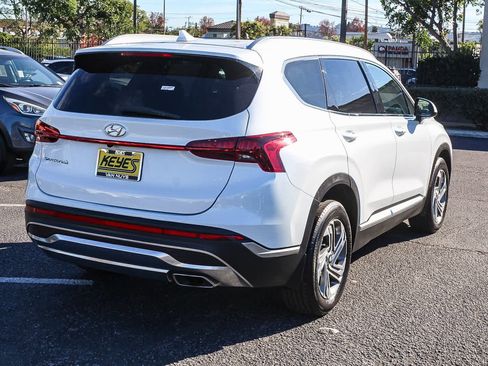 Certified 2022 Hyundai Santa Fe SEL w/ Cargo Package image 4