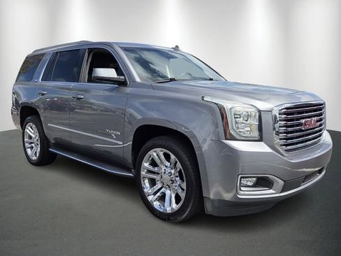 Used 2018 GMC Yukon SLT w/ Premium Edition image 7
