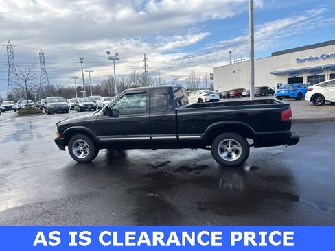 Used 2001 Chevrolet S10 Pickup LS w/ Preferred Equipment Group image 19