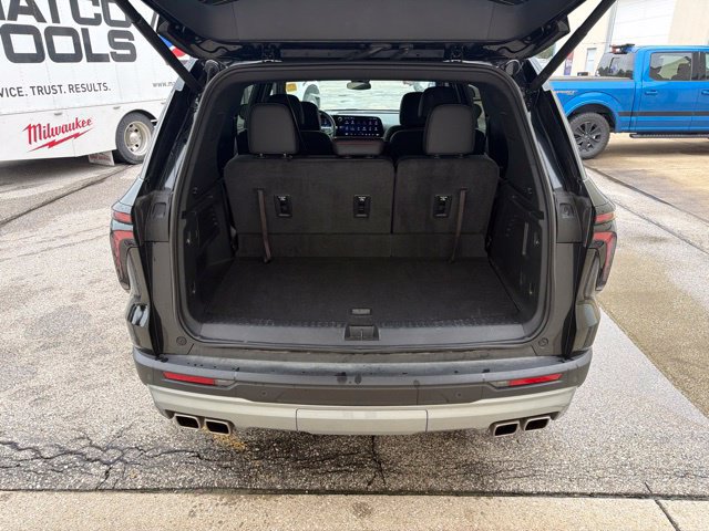 Used 2024 Chevrolet Traverse Z71 AWD/4WD image 14