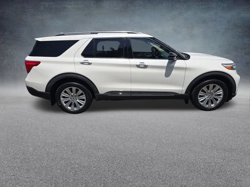 Used 2022 Ford Explorer Limited w/ Equipment Group 301A AWD/4WD image 9