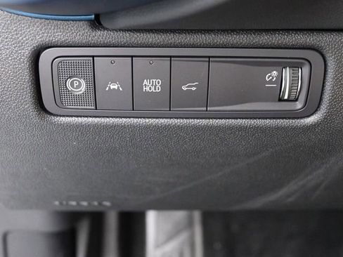 New 2025 Chevrolet Equinox EV LT image 36