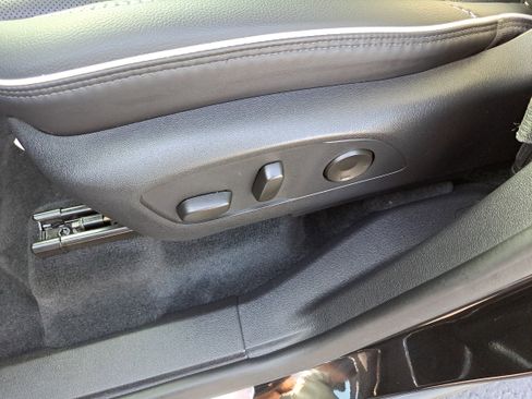 Certified 2024 GMC Acadia Denali w/ Super Cruise Package image 12