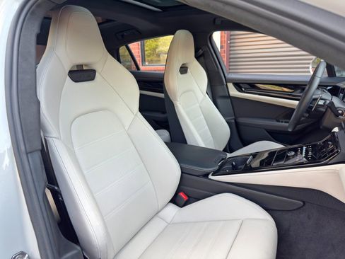 Used 2025 Porsche Panamera GTS AWD/4WD image 43