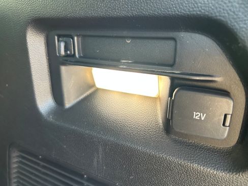 Used 2020 Ford Explorer XLT RWD image 6