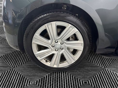 Used 2023 Land Rover Range Rover SE image 14