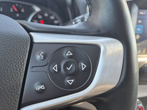 Used 2024 GMC Terrain SLT w/ Infotainment Package II AWD/4WD image 21