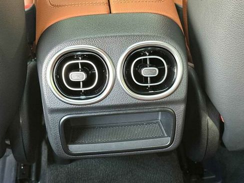 Certified 2025 Mercedes-Benz C 300 4MATIC Sedan image 15