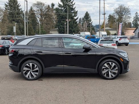 Certified 2022 Volkswagen ID.4 Pro S w/ Gradient Package image 6