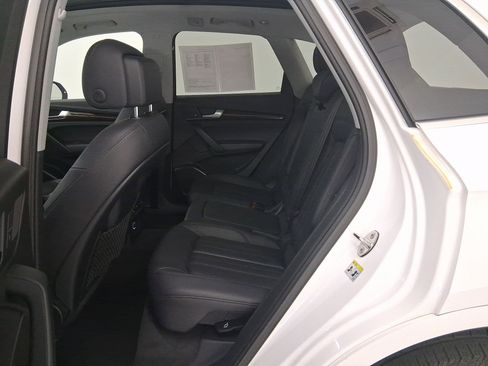 Used 2018 Audi Q5 2.0T Premium Plus w/ Premium Plus Package image 12