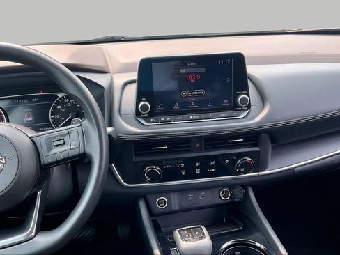 Used 2023 Nissan Rogue S FWD image 6