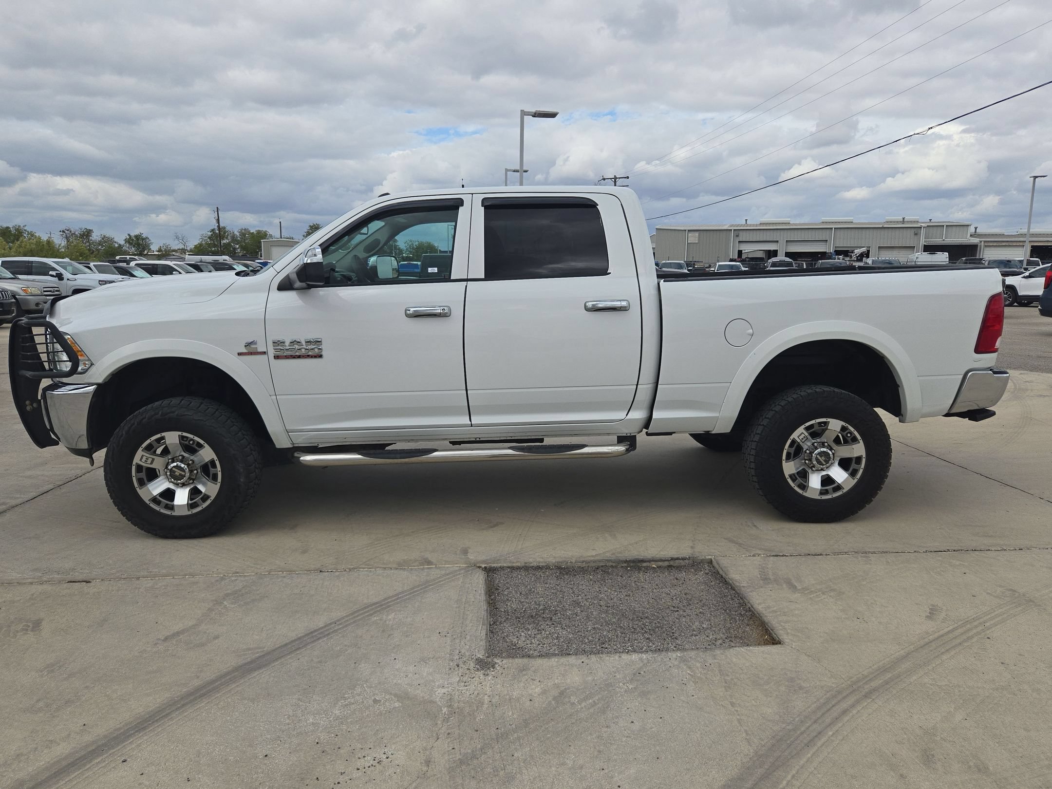 Used 2016 RAM 3500 Tradesman w/ Chrome Appearance Group AWD/4WD image 6