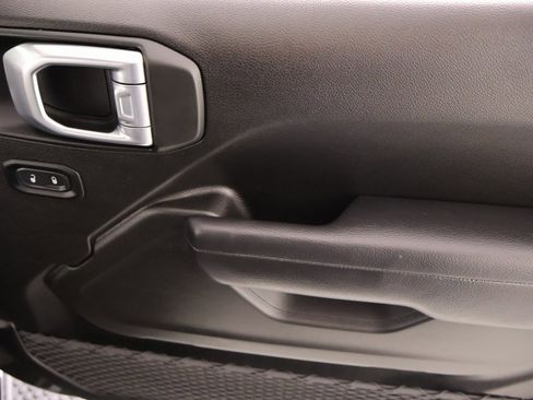 Used 2024 Jeep Wrangler Sport S image 14