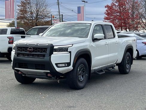 New 2025 Nissan Frontier PRO-4X image 2