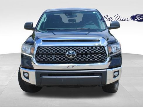 Used 2020 Toyota Tundra SR5 w/ SR5 Upgrade Package image 2