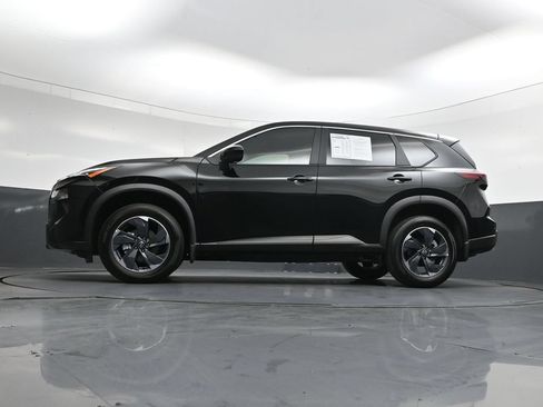 Certified 2026 Nissan Rogue SV FWD image 49