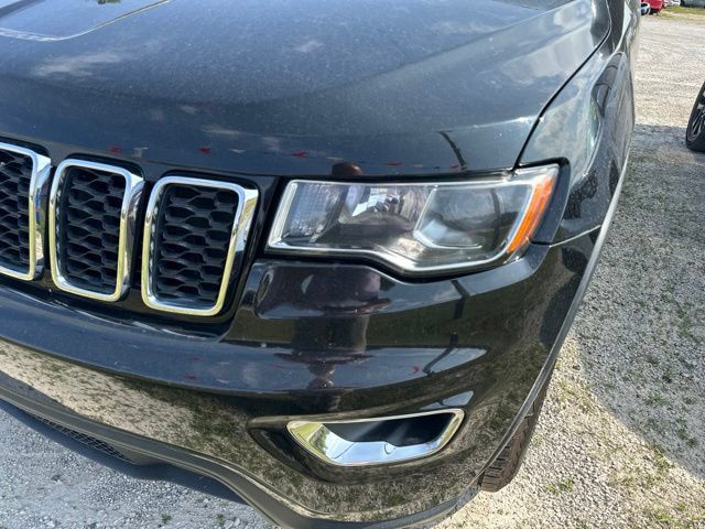 Used 2018 Jeep Grand Cherokee Laredo AWD/4WD image 12