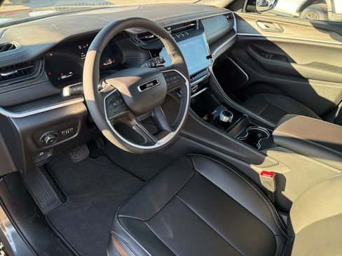 New 2026 Jeep Grand Cherokee Limited w/ Limited Altitude Package image 32