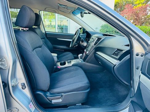 Used 2011 Subaru Outback 2.5i Premium w/ Protection Pkg 1A AWD/4WD image 32