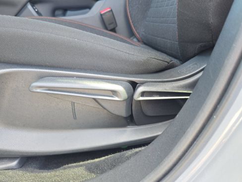 Certified 2025 Honda HR-V Sport image 16