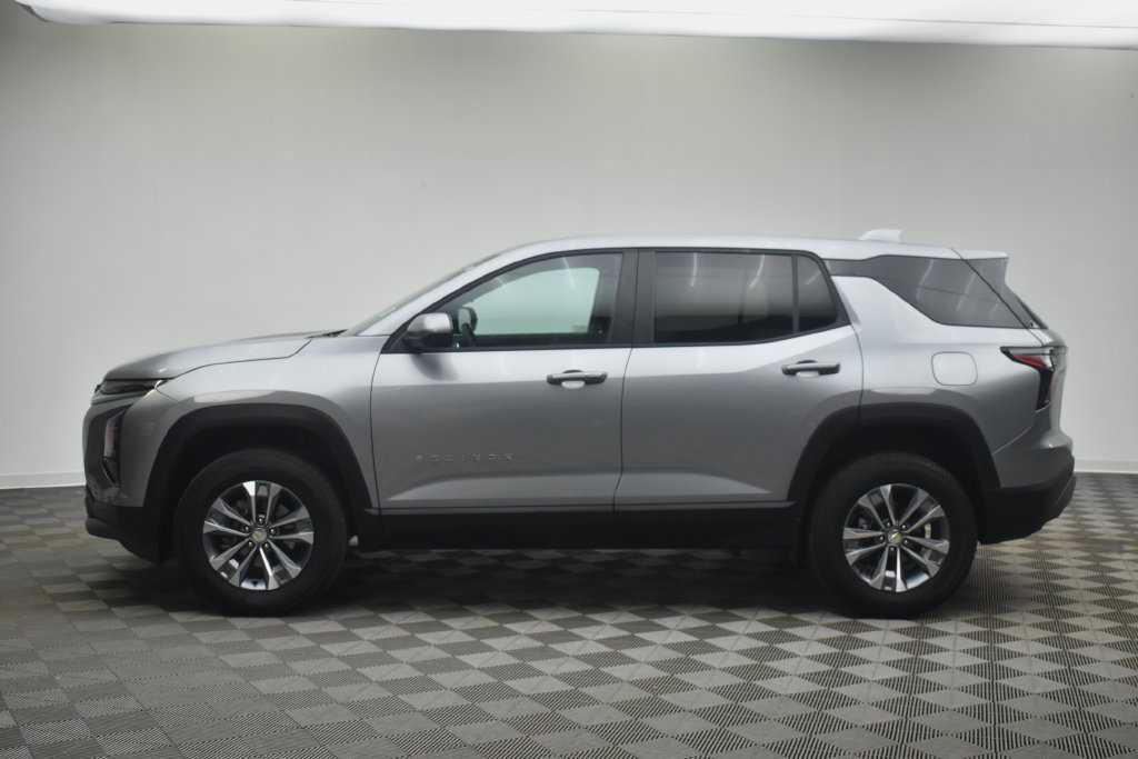 Used 2026 Chevrolet Equinox LT FWD image 9