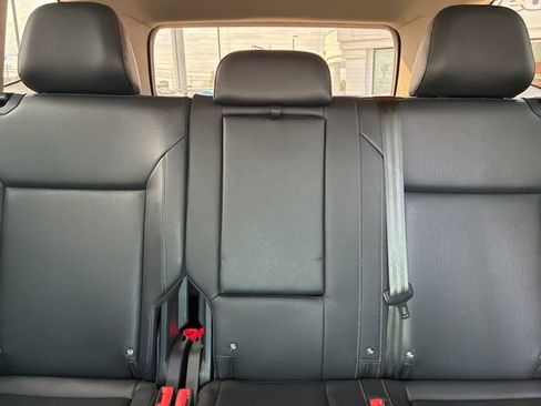 Used 2019 Volkswagen Atlas SE w/ Towing Package image 40