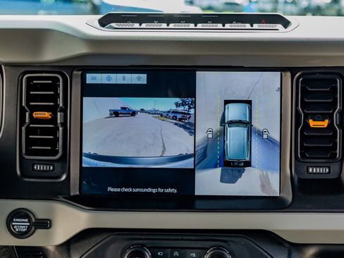 Used 2023 Ford Bronco Badlands w/ Sasquatch Package image 26