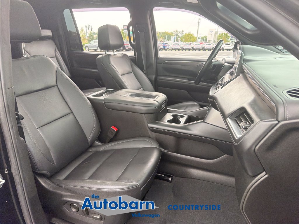 Used 2024 Chevrolet Suburban Z71 w/ Off-Road Capability Package AWD/4WD image 30