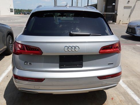 Used 2019 Audi Q5 2.0T Premium Plus w/ Premium Plus Package AWD/4WD image 7