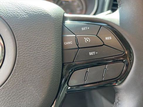 Certified 2020 Jeep Cherokee Latitude Plus w/ Cold Weather Group AWD/4WD image 14