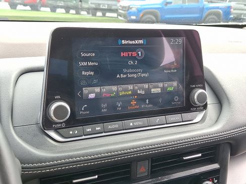 Certified 2023 Nissan Rogue SV w/ SV Premium B Package image 19