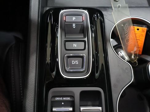 Used 2025 Honda Pilot EX-L image 34