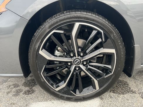 New 2026 Nissan Altima 2.5 SR AWD/4WD image 12