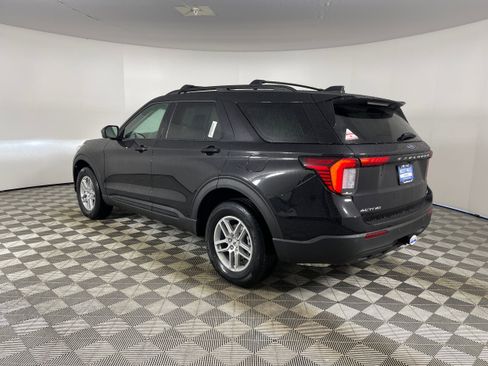 New 2026 Ford Explorer Active image 5
