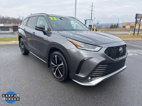 Used 2022 Toyota Highlander XSE image 3